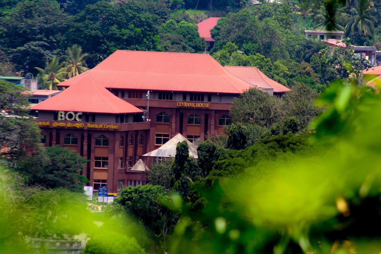 J Hostel Kandy Exterior photo